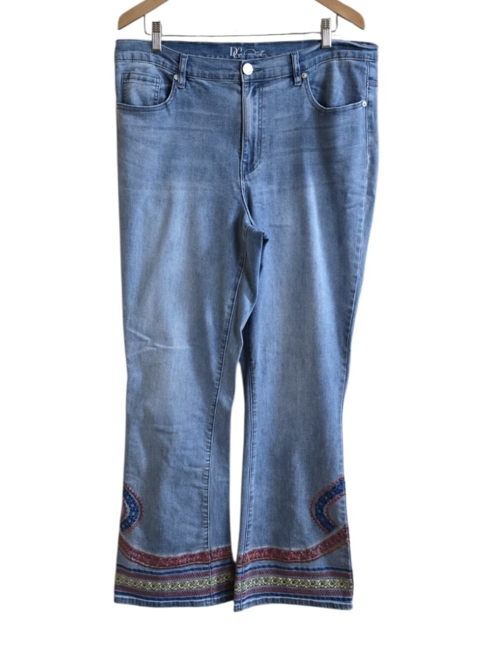 DG2 By Diane Gilman High Rise Flare Whimsy Boho Embroidered Jeans.Size 16W Tall